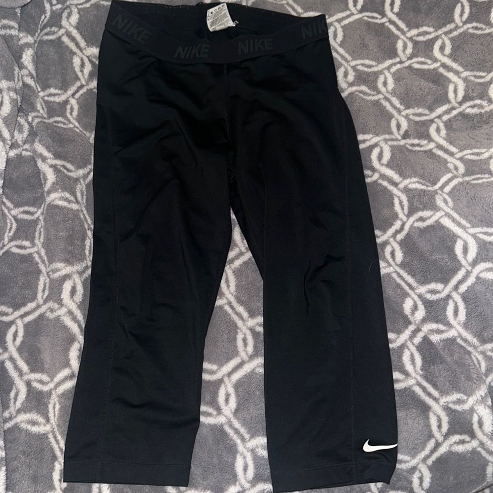 Nike | Dri-Fit Capri Workout Leggings